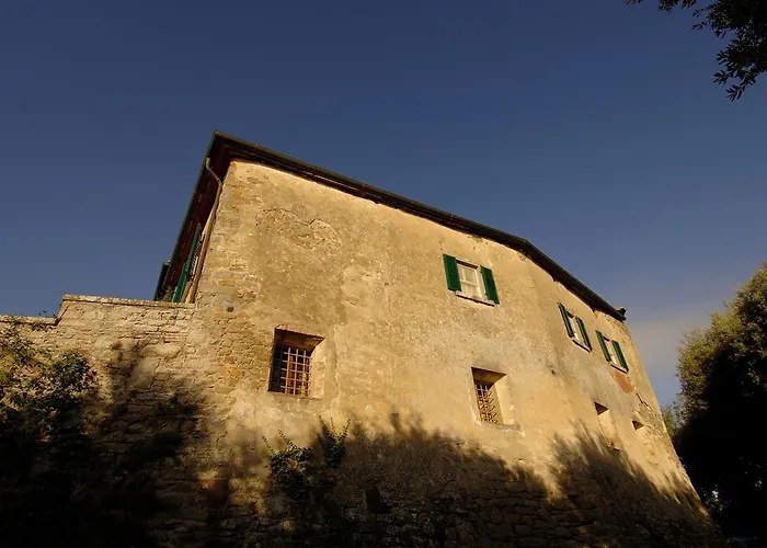 Castello Di Gargonza Resort 3*