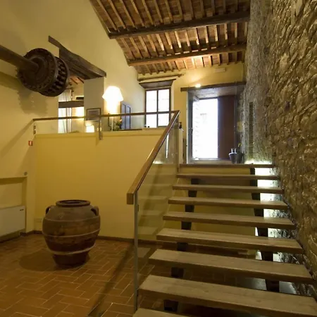 Castello Di Gargonza Station touristique